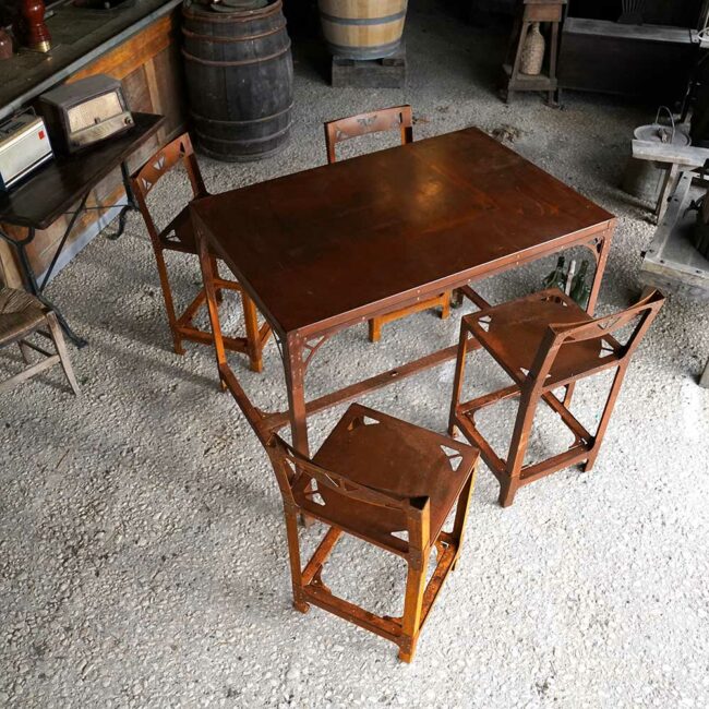 Agence-design-mobilier-industriel